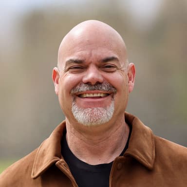 Pastor Jeff Schwarzentraub