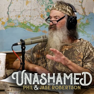 Ep 418 | Phil's Problem with Seatbelts & Jase Picks Up an Unlikely Passenger