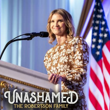 Ep 1001 | President Trump Surprises Missy & Jase by Attending Her Smash-Hit Speech