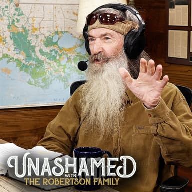 Ep 832 | Phil Accidentally Gate-Crashes a Veterans’ Party & Jase Finds Out He ‘Died’ Last Year?!