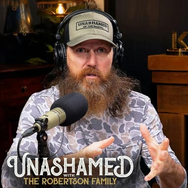 Ep 1071 | Jase Secretly Helps a Missionary Family & Al Emotionally Dreams About Phil’s Legacy