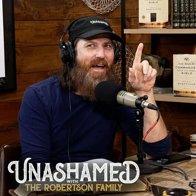 Ep 849 | Missy Gives Up Her Spa Appointment to Jase & He Totally Embarrasses Himself