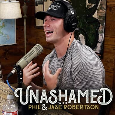 Ep 459 | Sadie Robertson & Christian Huff’s Love Story & Why Phil Really Built His Podcast Studio