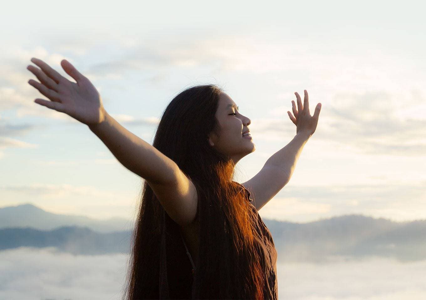 Cover image for Weekly Wisdom: Praising God