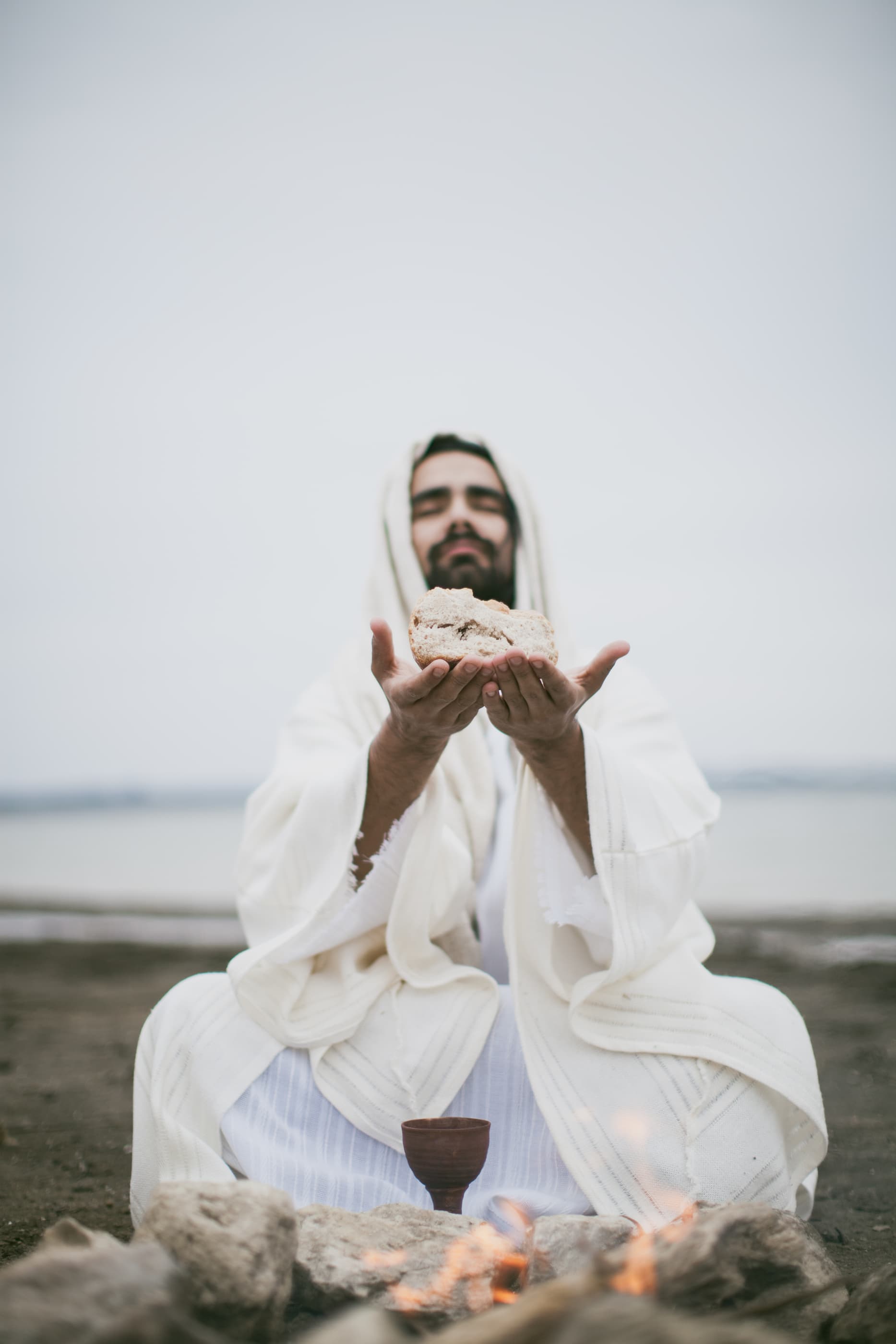 Cover image for Weekly Wisdom: The Lamb of God